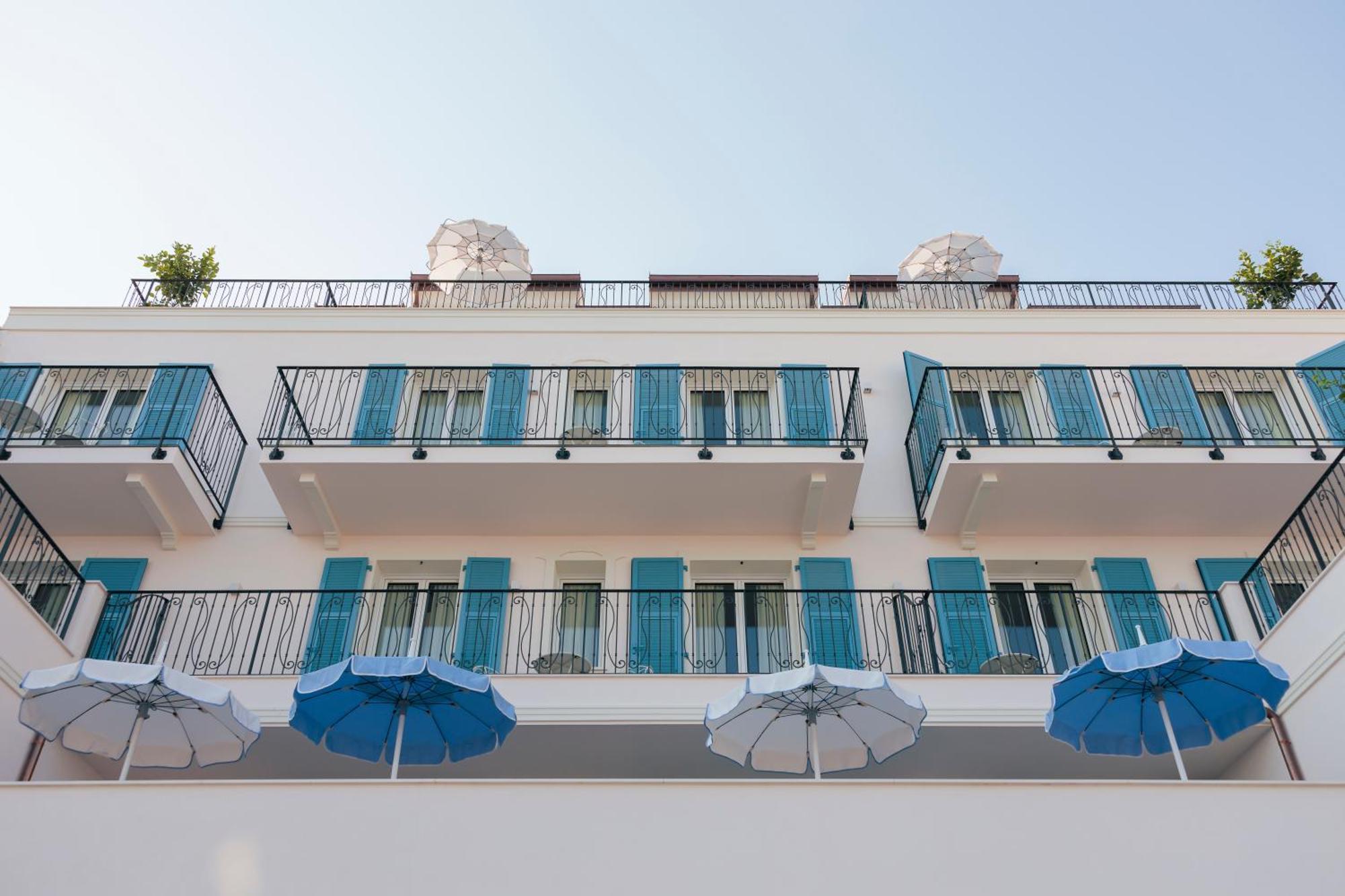 A'Mare Boutique Hotel & Spa Pietra Ligure Exterior photo