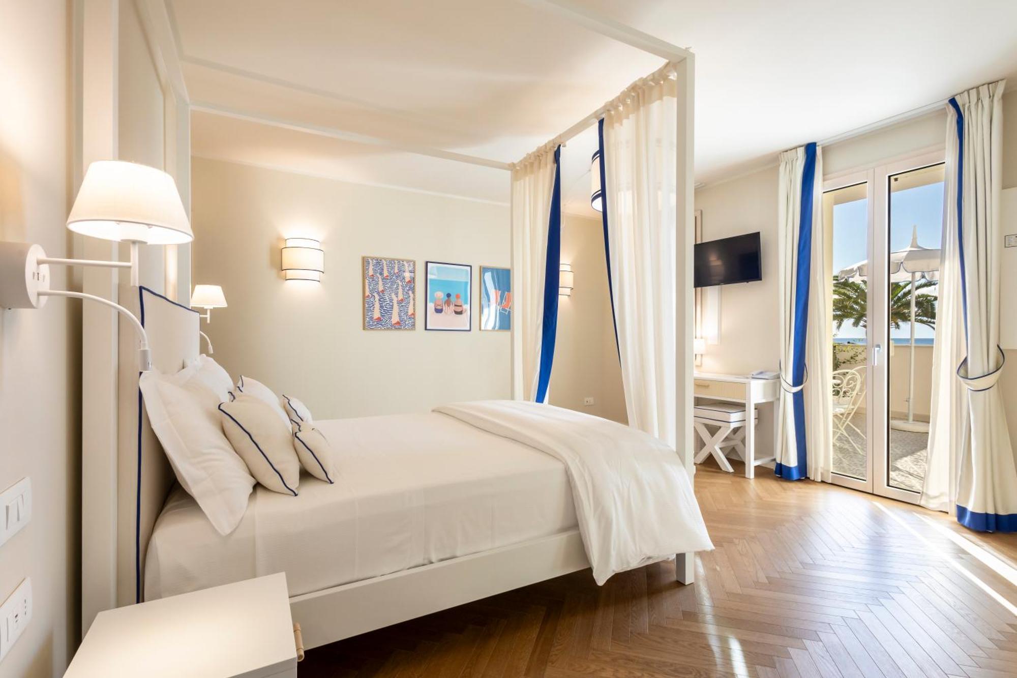 A'Mare Boutique Hotel & Spa Pietra Ligure Exterior photo